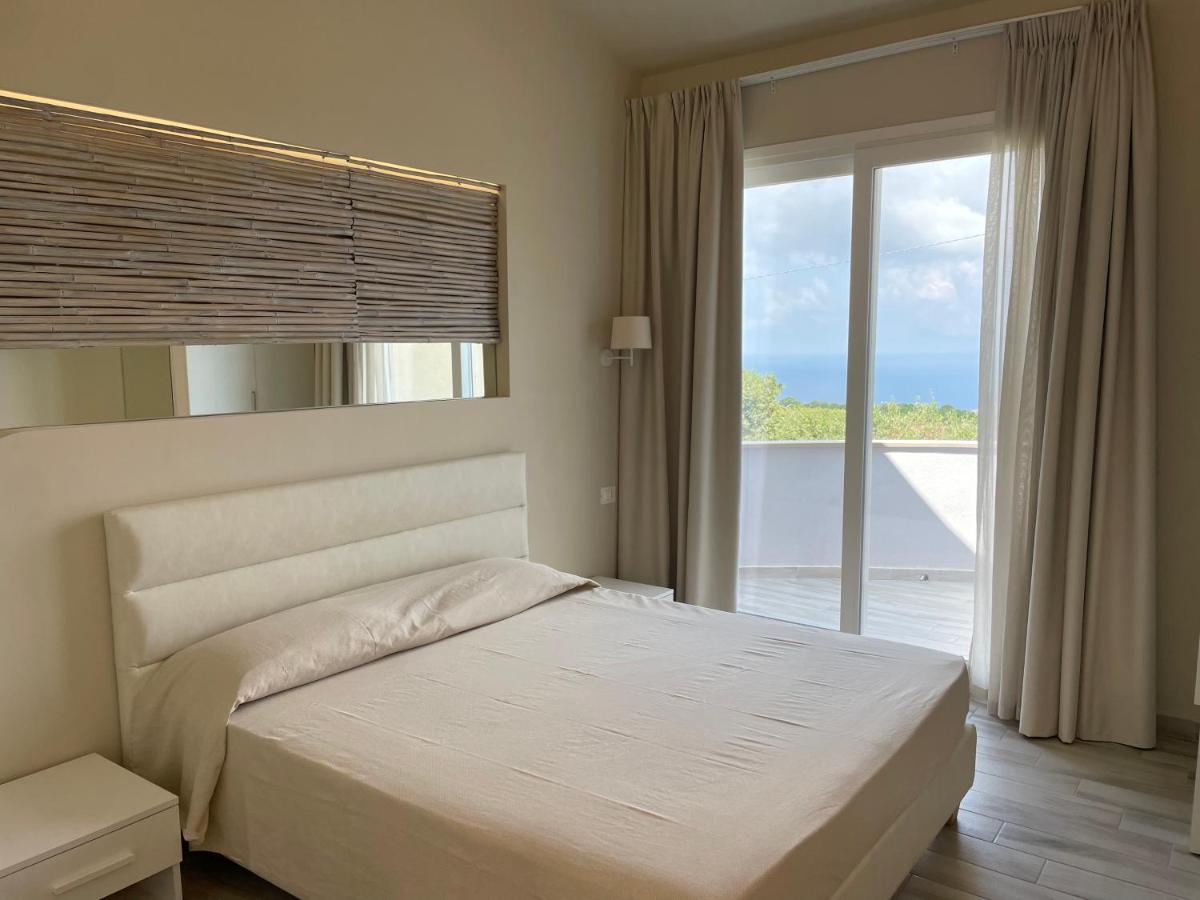 Borgo San Cosmo Tropea Bed and Breakfast Brattiro Exteriör bild