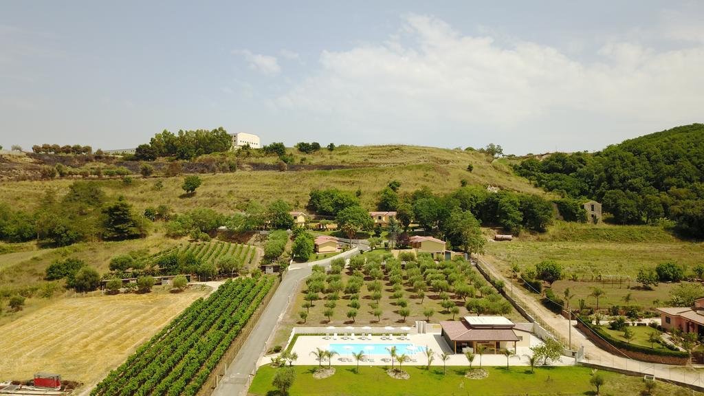 Borgo San Cosmo Tropea Bed and Breakfast Brattiro Exteriör bild